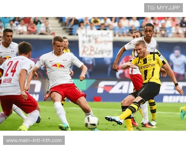 莱比锡高压逼抢对阵勒沃库森传控，战术博弈成比赛看点。